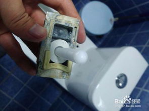 老式马桶盖掉了？别着急，通用配件安装详解